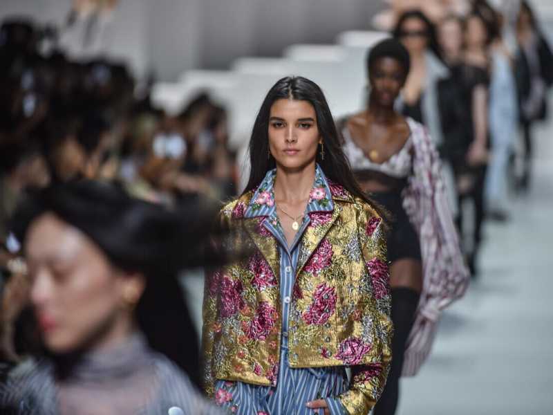 Una sfilata di Dolce e Gabbana alla Milano Fashion week (foto Ansa)