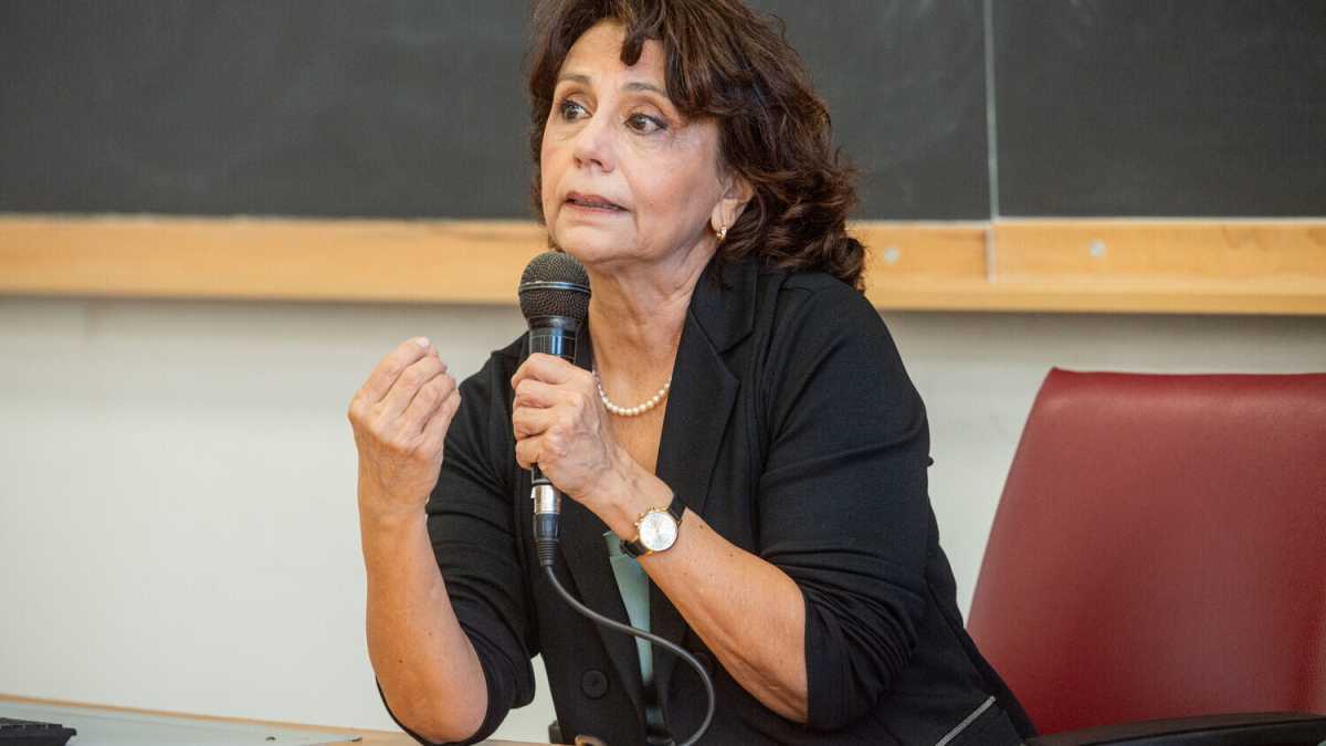 Immagine di Il flop di Donatella Di Cesare in Calabria: da capolista manca l'elezione in Consiglio regionale
