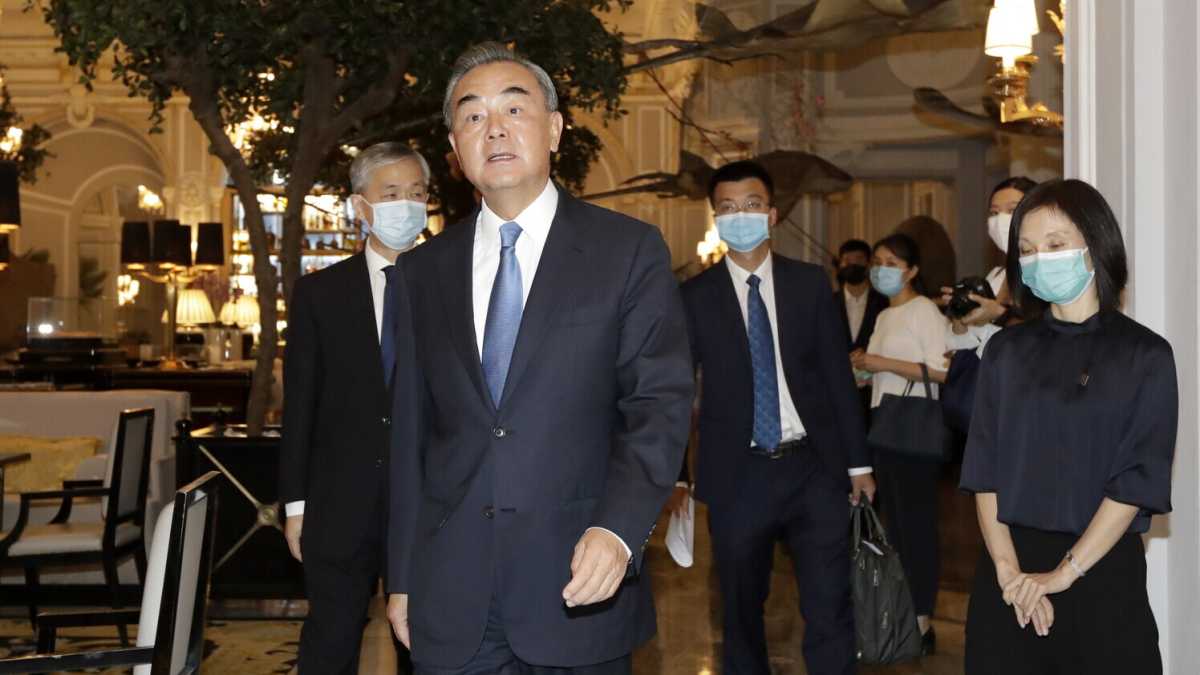 Immagine di Arriva a Roma Wang Yi e l’ambiguità europea su Pechino riaffiora tutta insieme