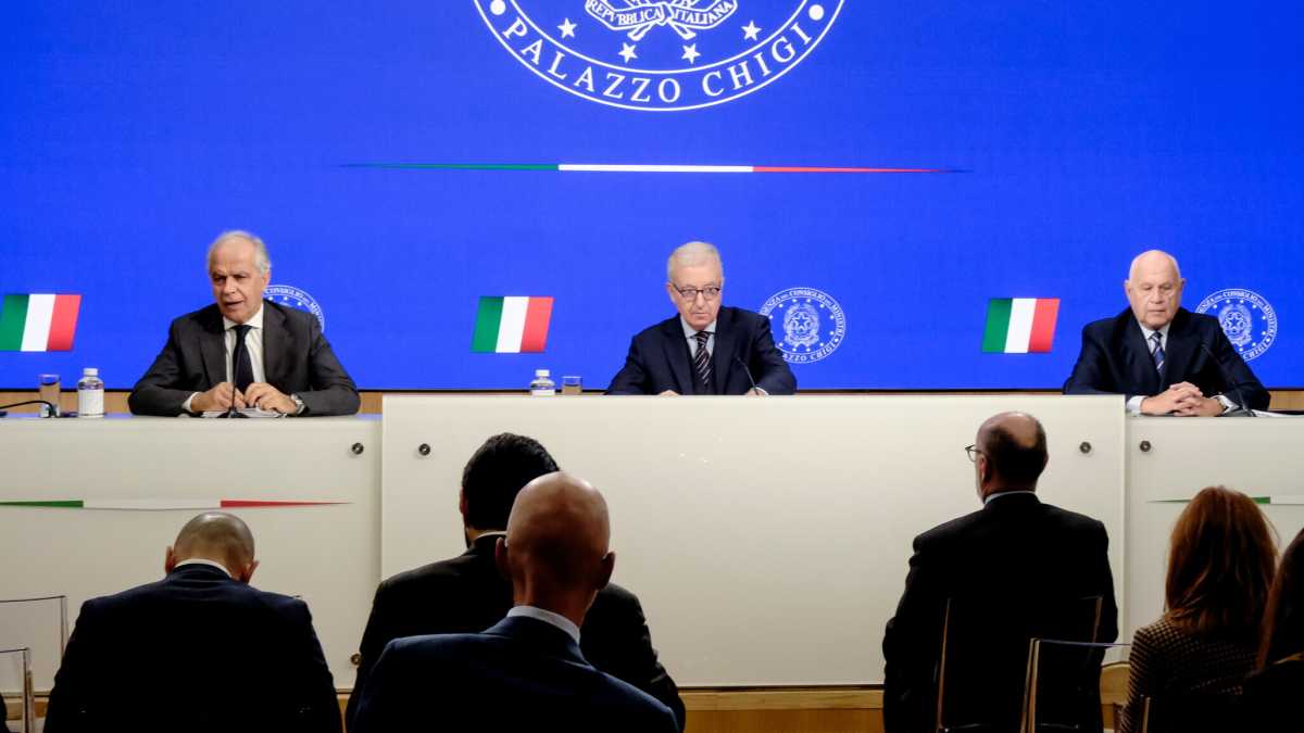 Immagine di Caso Almasri, la Camera respinge la richiesta di autorizzazione a procedere per Nordio, Piantedosi e Mantovano