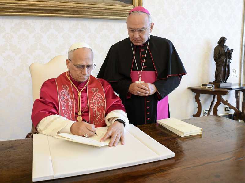 La prima esortazione di Leone XIV è un gran tributo a Papa Francesco