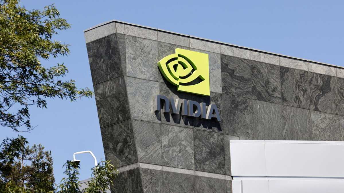 Immagine di Nvidia dà soldi a tutti e sempre più persone gridano alla bolla