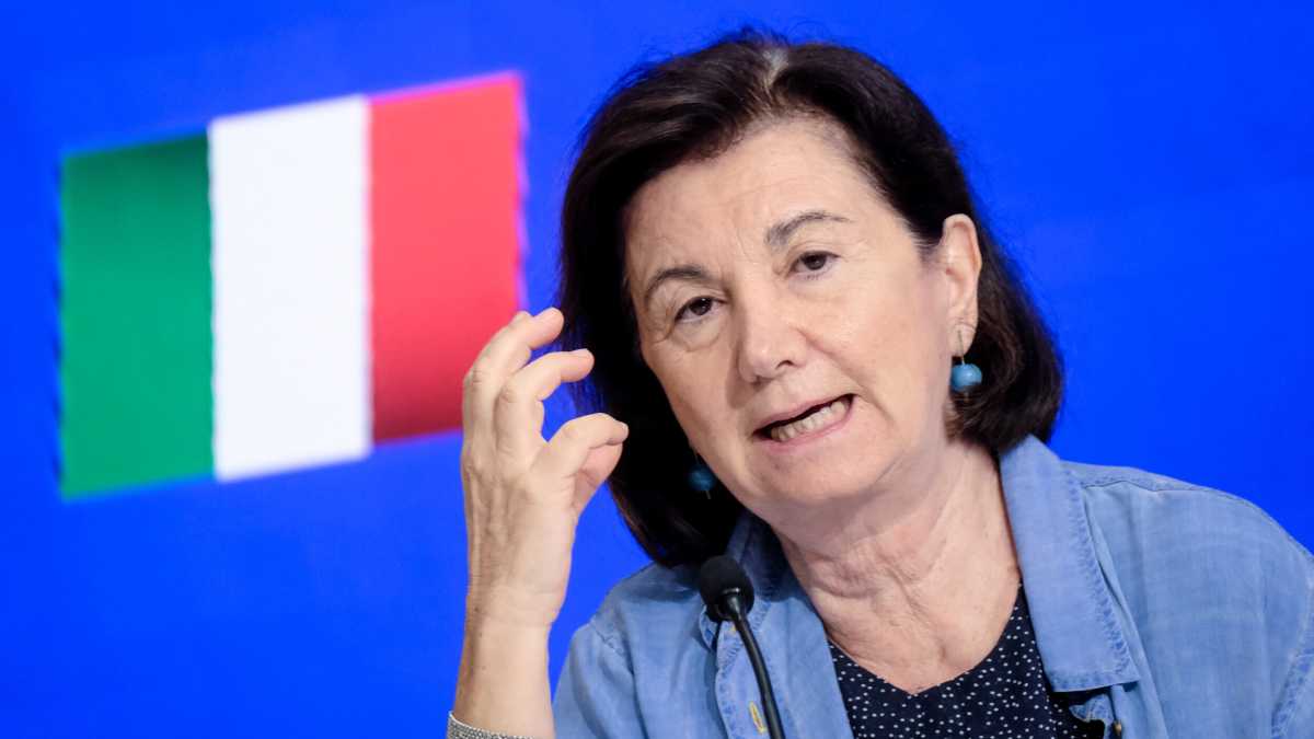Immagine di Le "gite" ad Auschwitz di Roccella e la risposta di Liliana Segre