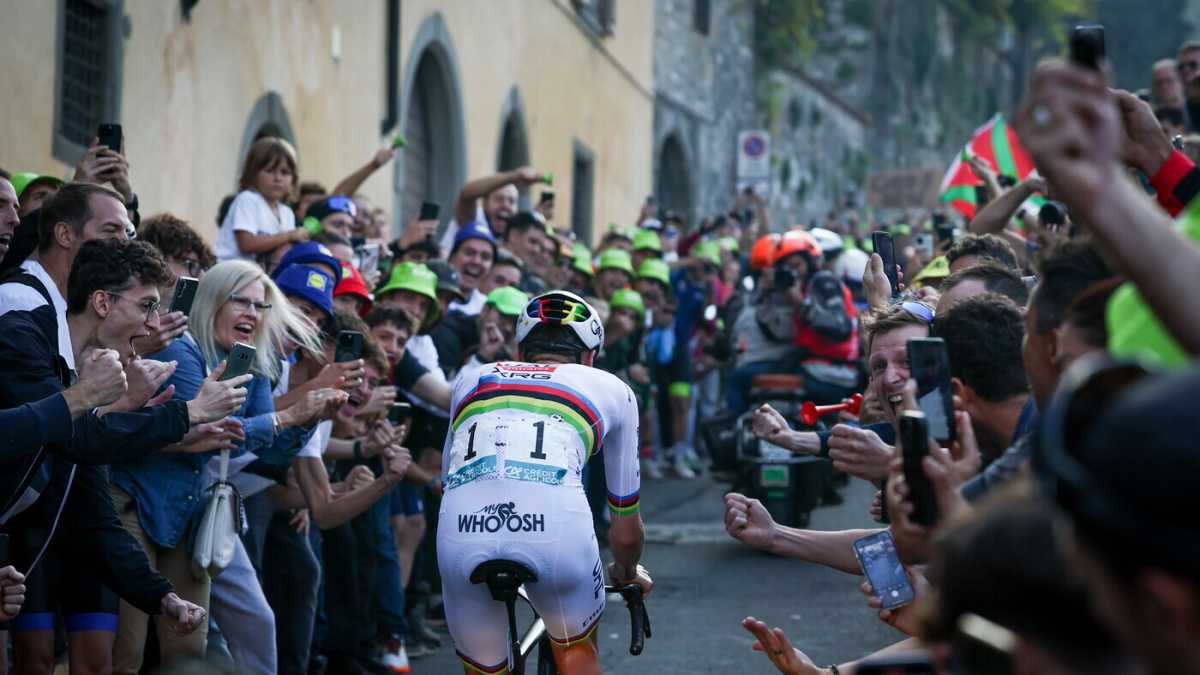 Immagine di Sono rimaste Sanremo e Roubaix per poterci godere ancora Tadej Pogacar