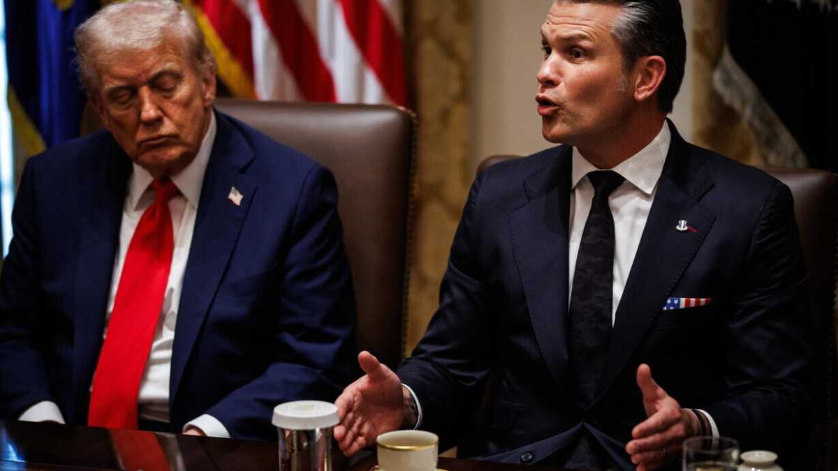 Immagine di Il mondo Maga in rivolta contro Hegseth, ma alla fine continuerà a scegliere Trump