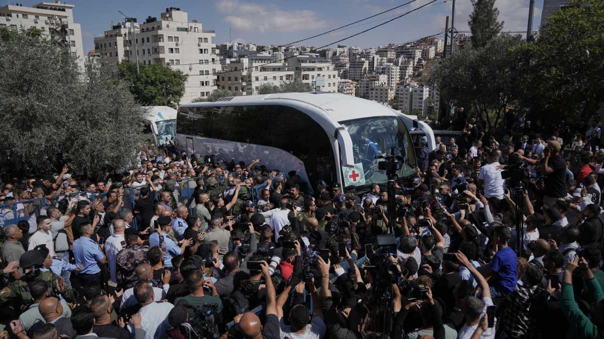 Immagine di La trattativa sui nomi e il via libera di Trump. Chi sono i palestinesi liberati da Israele