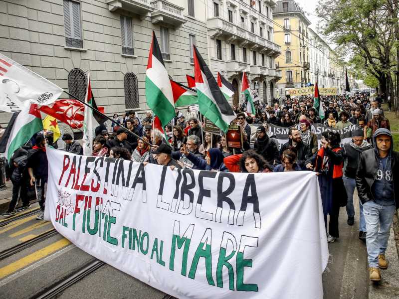 Uno slogan e la deriva fascista che la sinistra non riesce a vedere