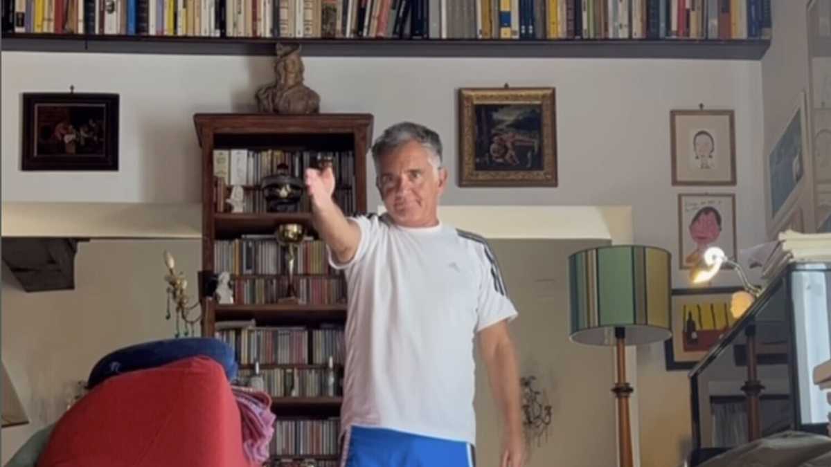 Immagine di Lo show di Fabio Ferrari in pensione. "Non ho mai votato a destra, ma i fascisti mi dicono bravo"