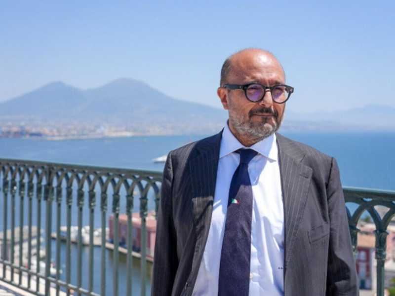 Sangiuliano candidato in Campania? Lui assicura di no, ma i suoi social dicono tutt'altro