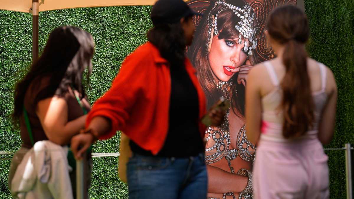 Immagine di Le Swifties si disperano perché la loro idola “è cambiata”. La volevano infelice