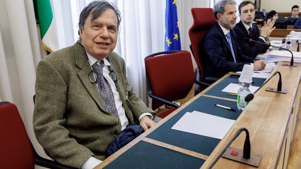 Immagine di Parisi-gate: scambiato Giorgio per Attilio, ma poteva essere Heather