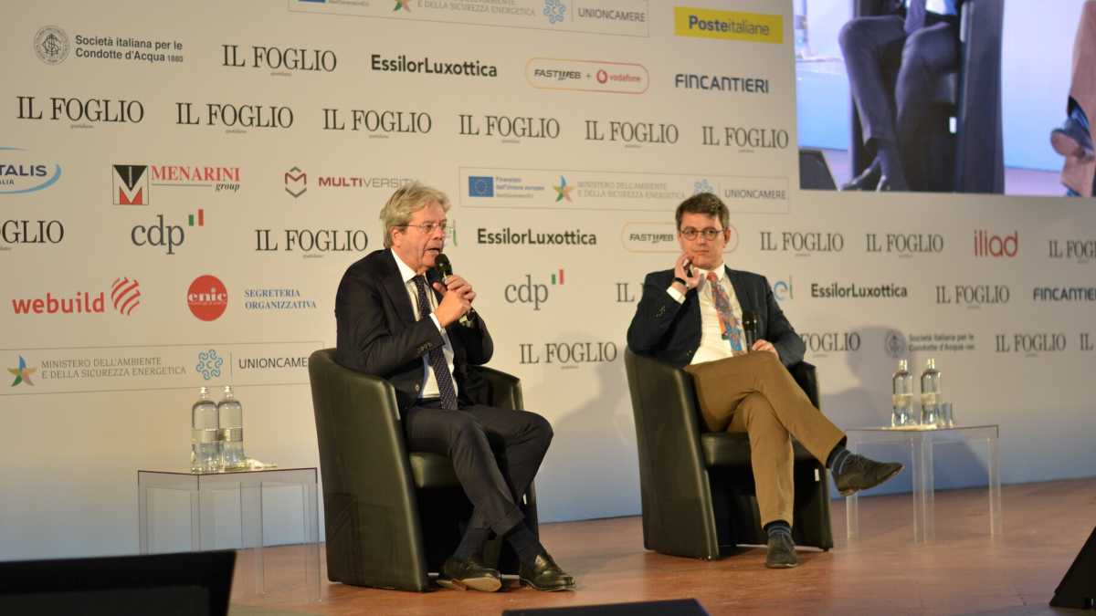 Immagine di La credibilità che manca al Pd. Dialogo con Paolo Gentiloni