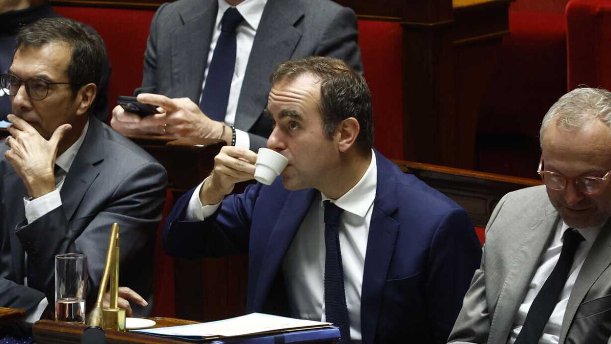 Immagine di Lecornu ha superato due mozioni di sfiducia: il macronismo non è finito