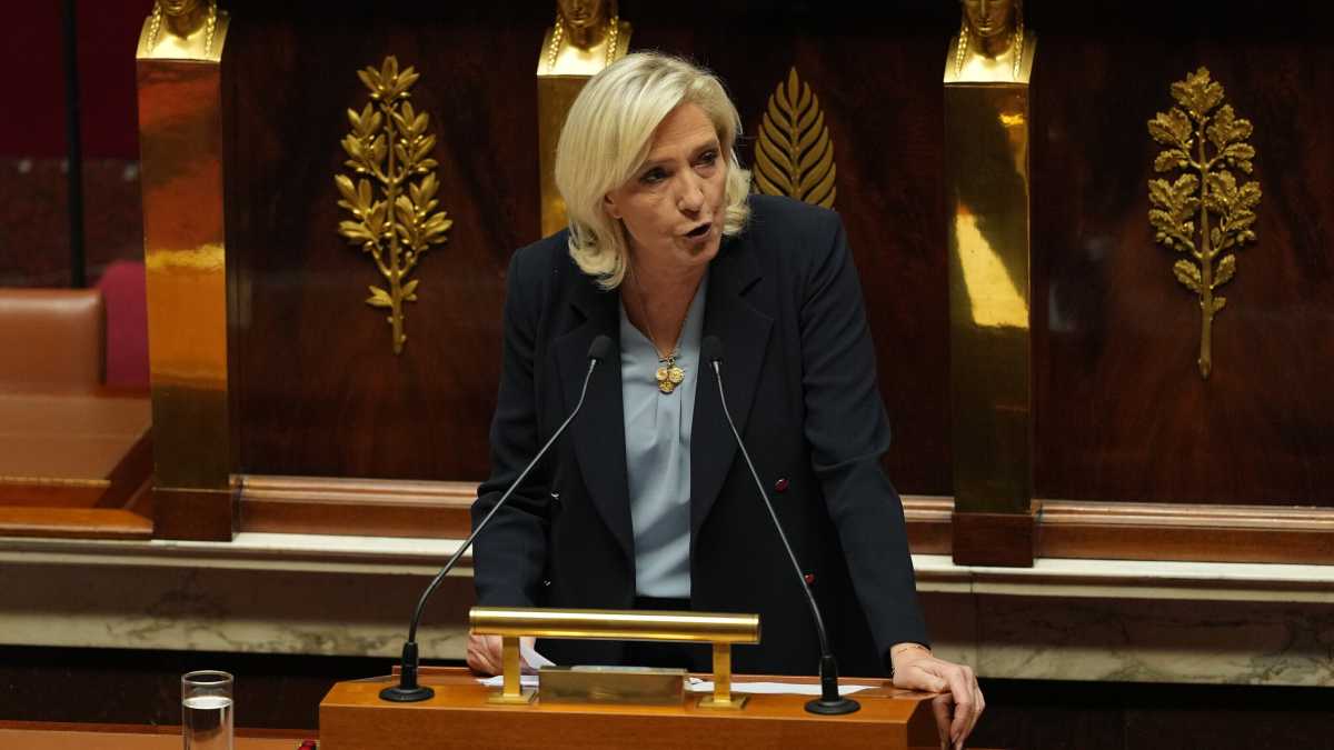 Immagine di Le Pen ricorda che Meloni non è Le Pen
