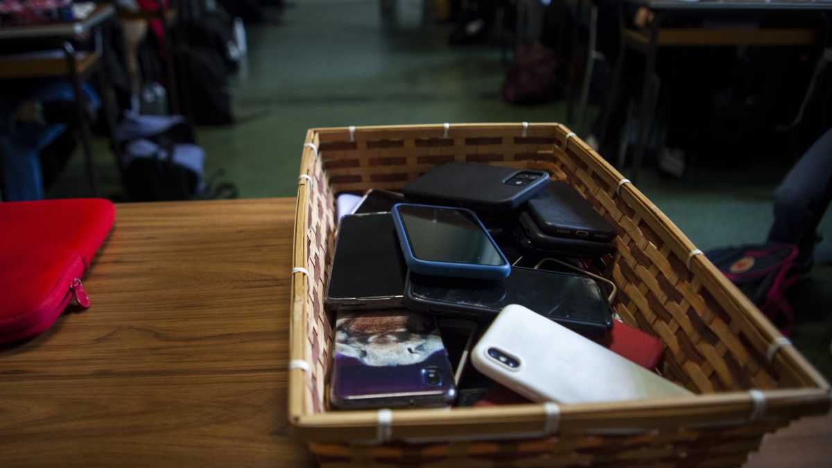 Immagine di A proposito del divieto dei cellulari a scuola