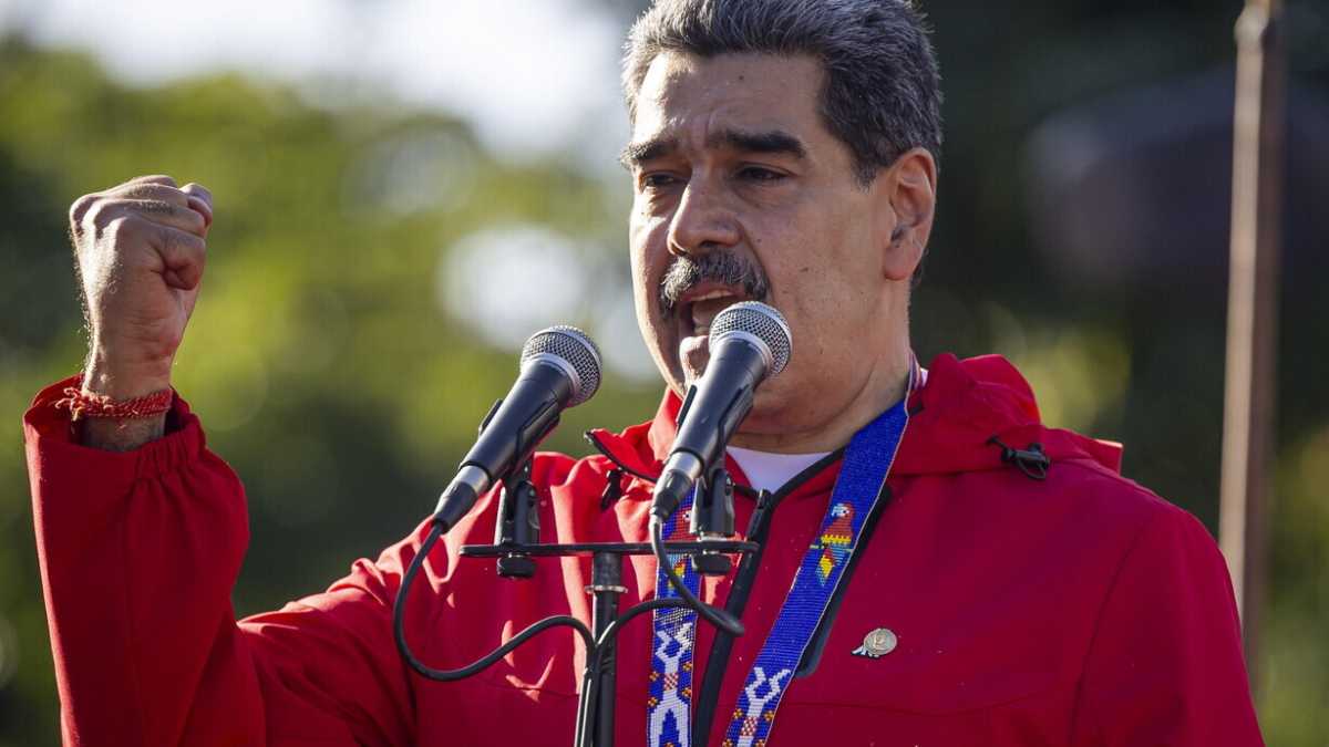 Immagine di Trump è sempre più deciso contro Maduro. Gli attacchi via terra e la Cia