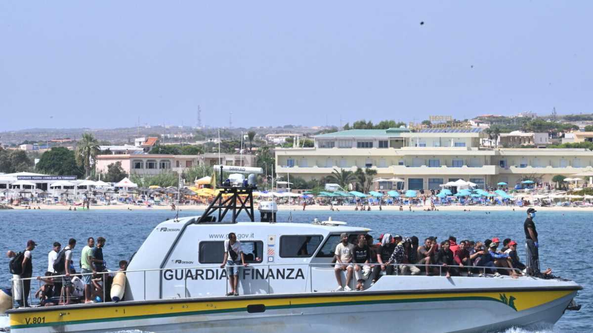 Immagine di Il governo Meloni è più immigrazionista dei governi di sinistra. Numeri