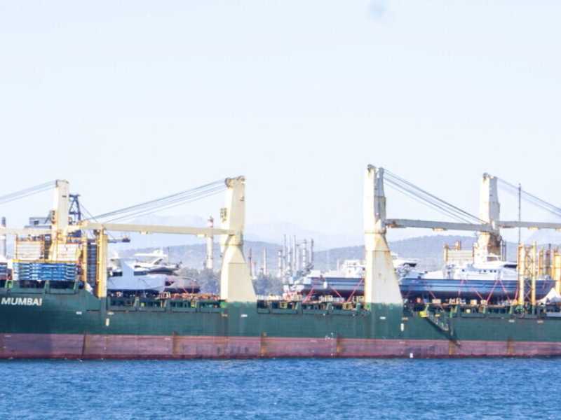 This is how the Emirates give Haftar the patrol boats used to push back migrants