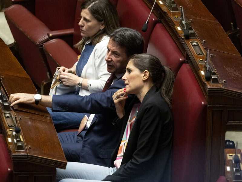 Solo Toninelli segue Appendino. Maiorino: “ Renzi fuori dal campo largo”