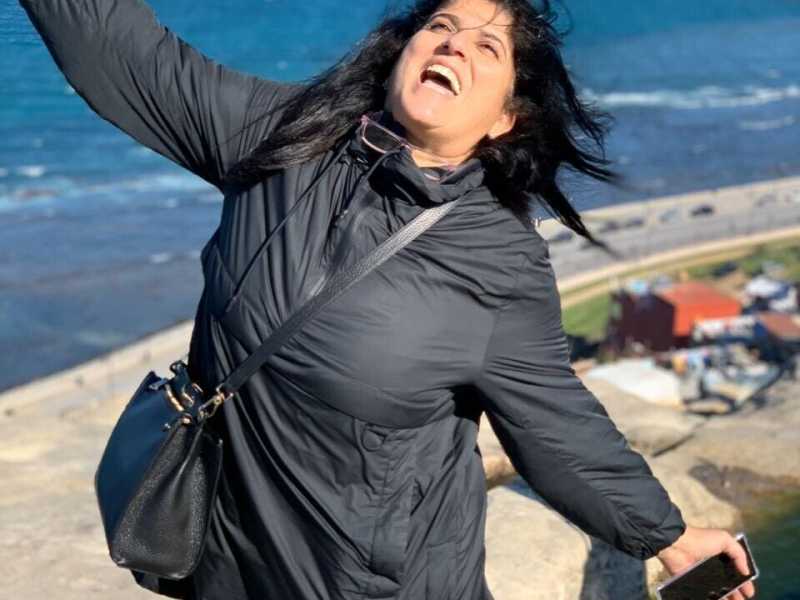 Tra Maradona e Al-Fatah: chi è Souzan Fatayer candidata palestinese con Fico