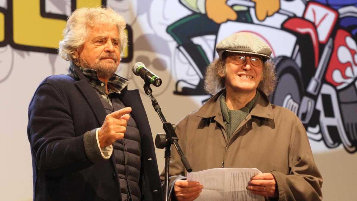 Immagine di L'ipocrisia M5s sulla libertà di stampa. Quando per grillini i giornalisti erano sterco