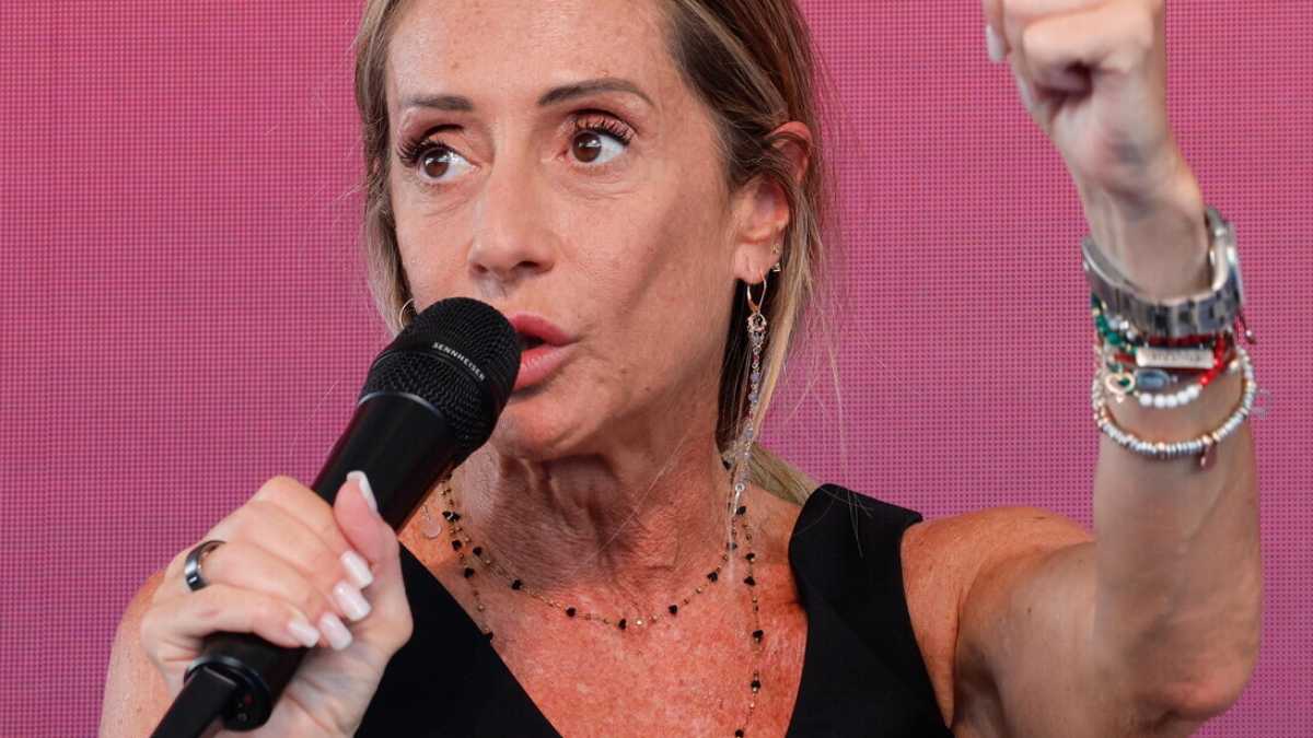 Immagine di Arianna Meloni: “Abbiamo tenuto i conti in ordine e difeso la libertà”