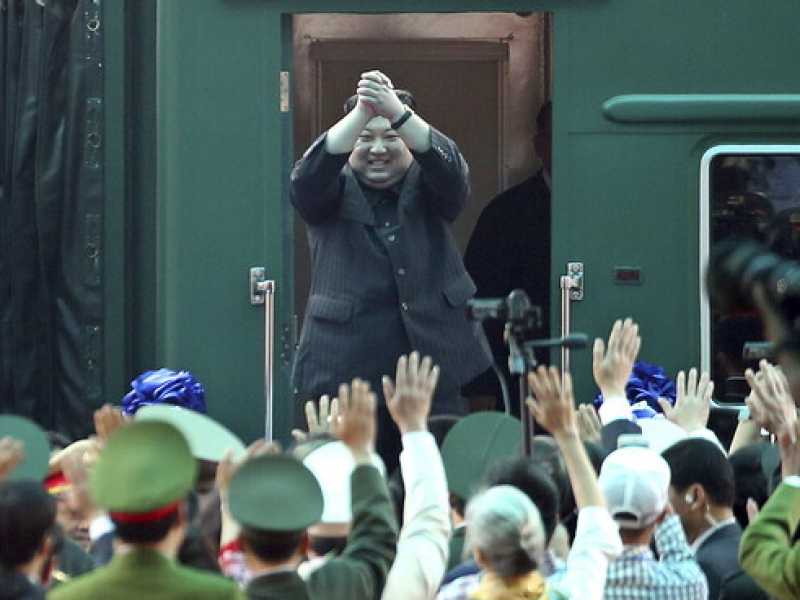 I pettegolezzi su un incontro fra Trump e Kim Jong Un silenziati da una manciata di missili