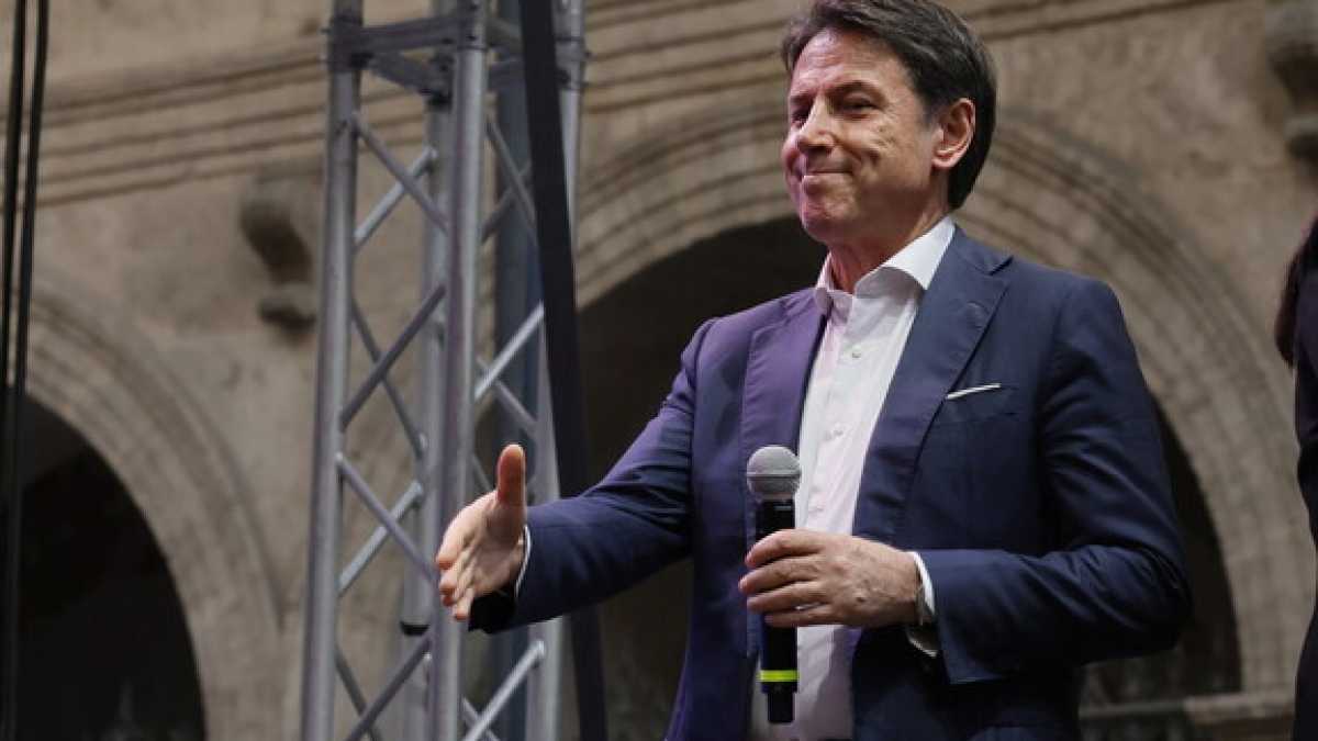 Immagine di Giuseppe Conte ha un ghostwriter d'eccezione