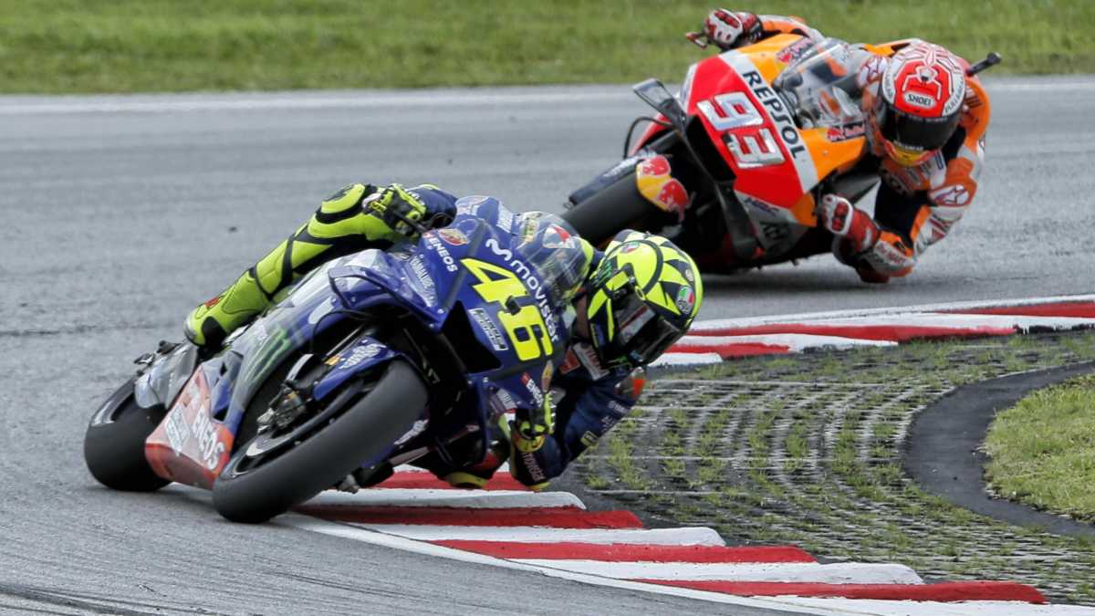 Immagine di Il duello Rossi-Marquez a Sepang dieci anni dopo