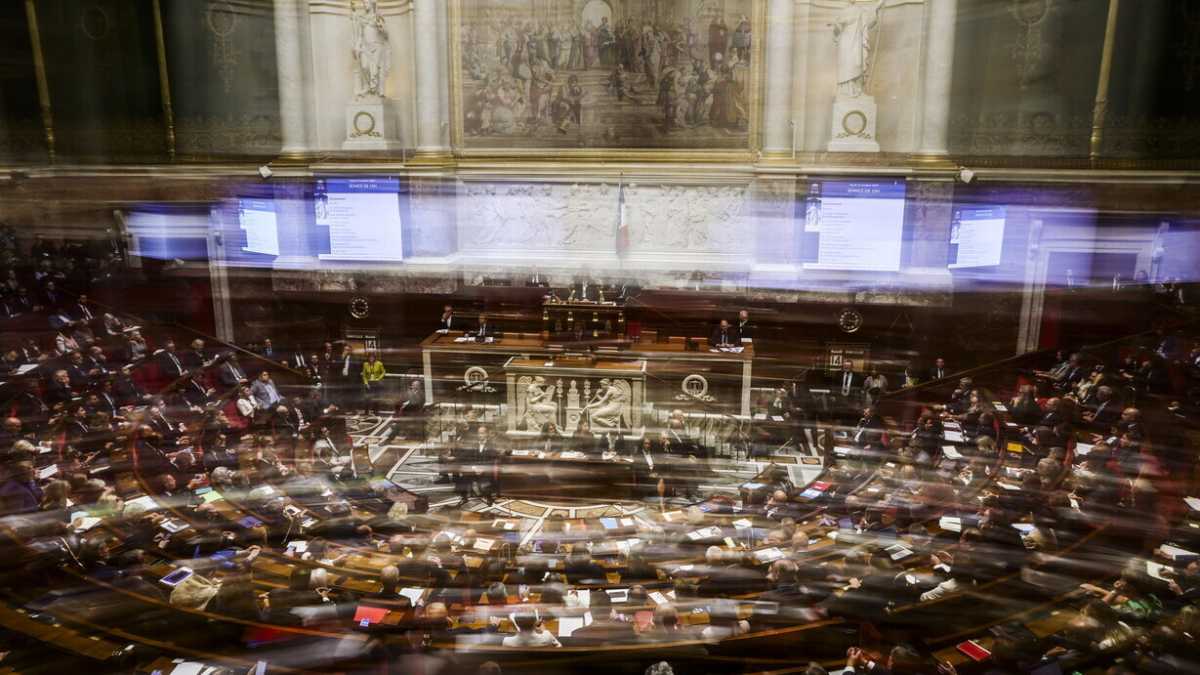 Immagine di Il Parlamento francese indaga sui rapporti della sinistra radicale con i Fratelli musulmani