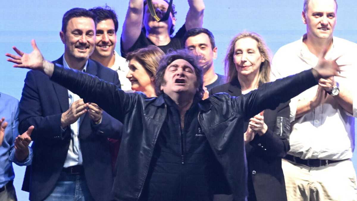 Immagine di Il mantra di Milei: prima i conti in ordine. A colpi di schitarrate rock è il campione delle generazioni future