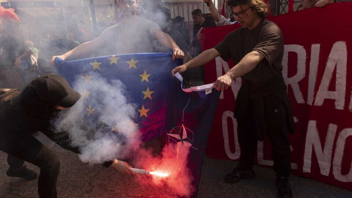 Immagine di Tutti i centri sociali più importanti d'Italia, dal caso-Fiano al Leoncavallo. La mappa della collera