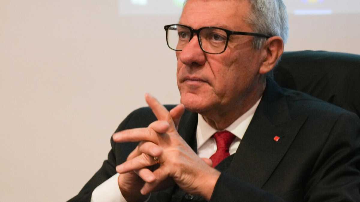 Immagine di Sulla questione salariale il problema è la contrattazione, non il fiscal drag. Appunti per Landini