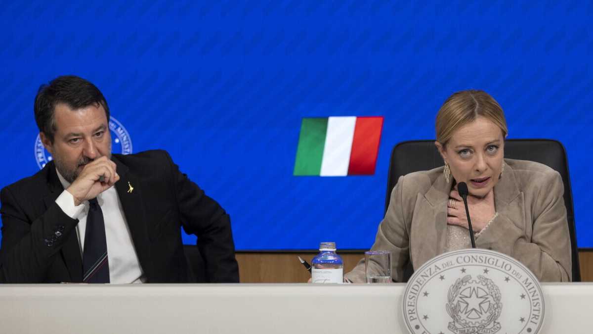 Immagine di Vertice d'urgenza a Chigi sul Ponte. Salvini abbassa i toni: "Nessuno scontro tra poteri". La Corte dei Conti: "Verdetto giuridico"