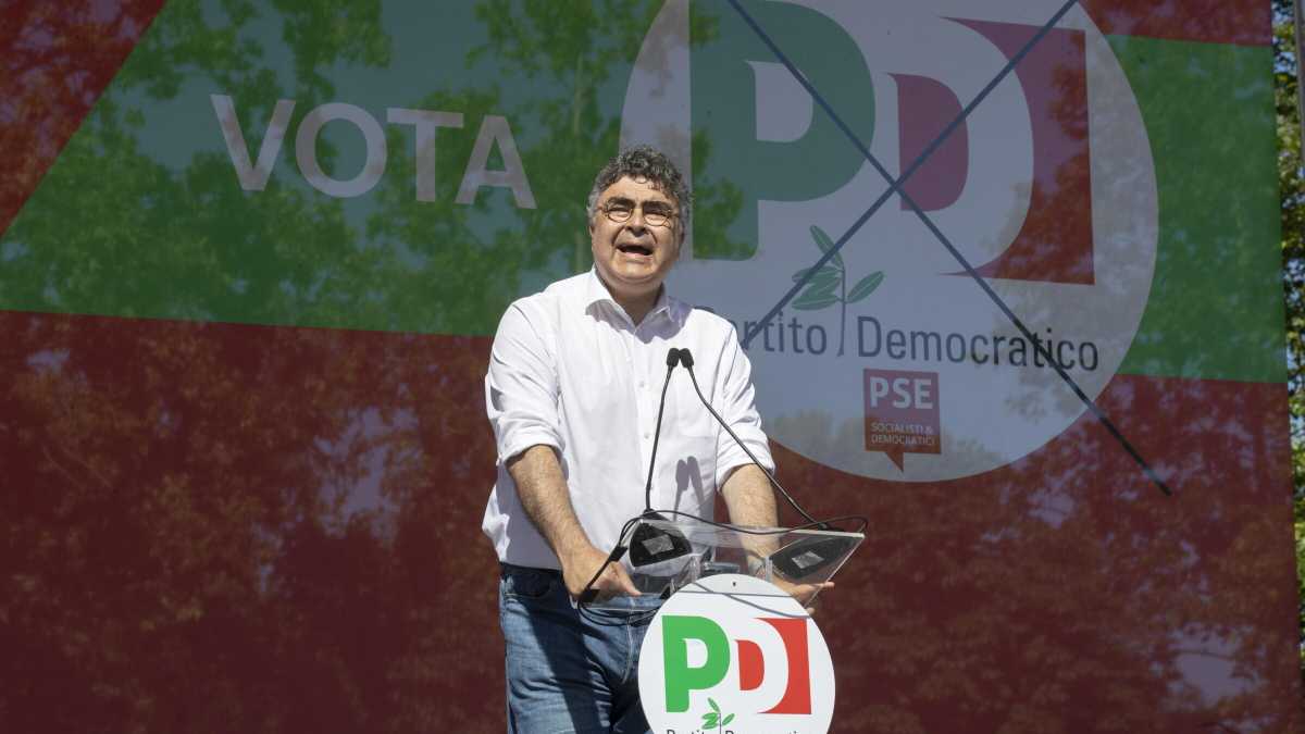 Immagine di Prodi: "I pro Pal a Venezia sono dei matti". Delrio: "La sinistra prenda posizione". Un Pd per Fiano
