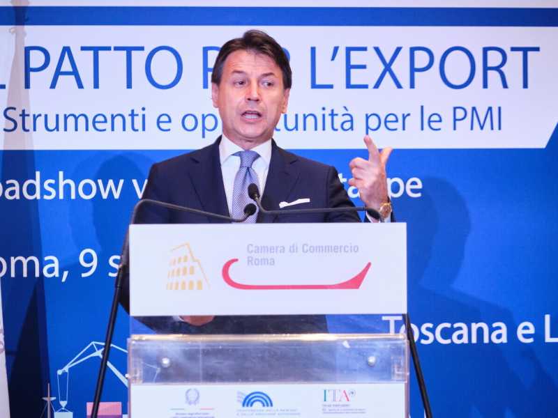 “Su Navalny, l’Italia è con Merkel: il mondo aspetta spiegazioni dalla Russia”, ci dice Conte