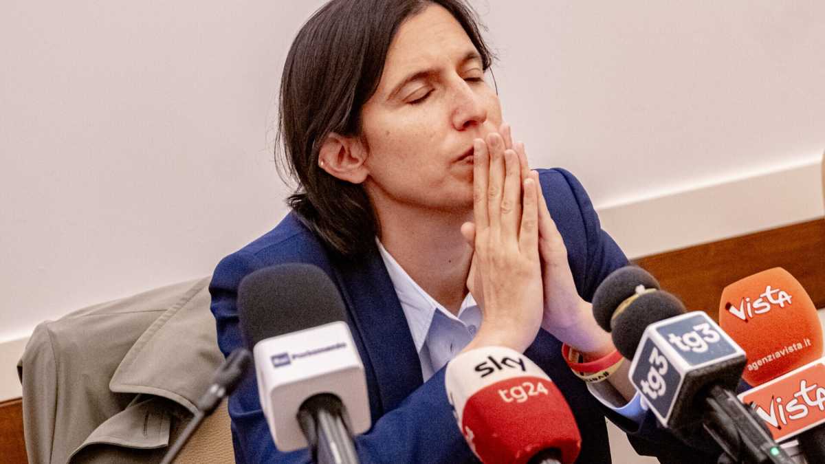 Immagine di Che aspetta Schlein ad andare a Kyiv e abbracciare Zelensky?
