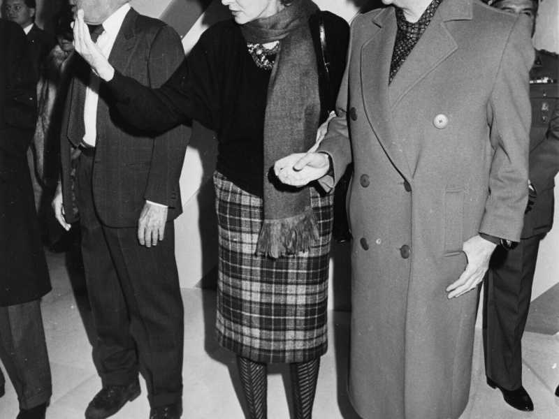 Gianni Agnelli con la moglie Marella Caracciolo e la sorella Susanna (foto LaPresse)