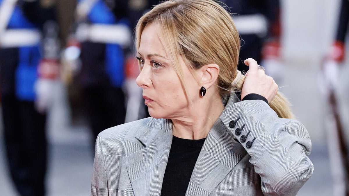 Immagine di Report di Meloni. FdI: "Ranucci ossessionata da noi". Gasparri: "Qualcuno in alto lo aiuta". Il caso Stanzione