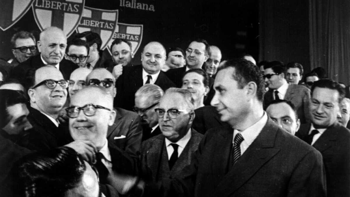 Immagine di Essere reazionari oggi, ovvero rimpiangere la Dc