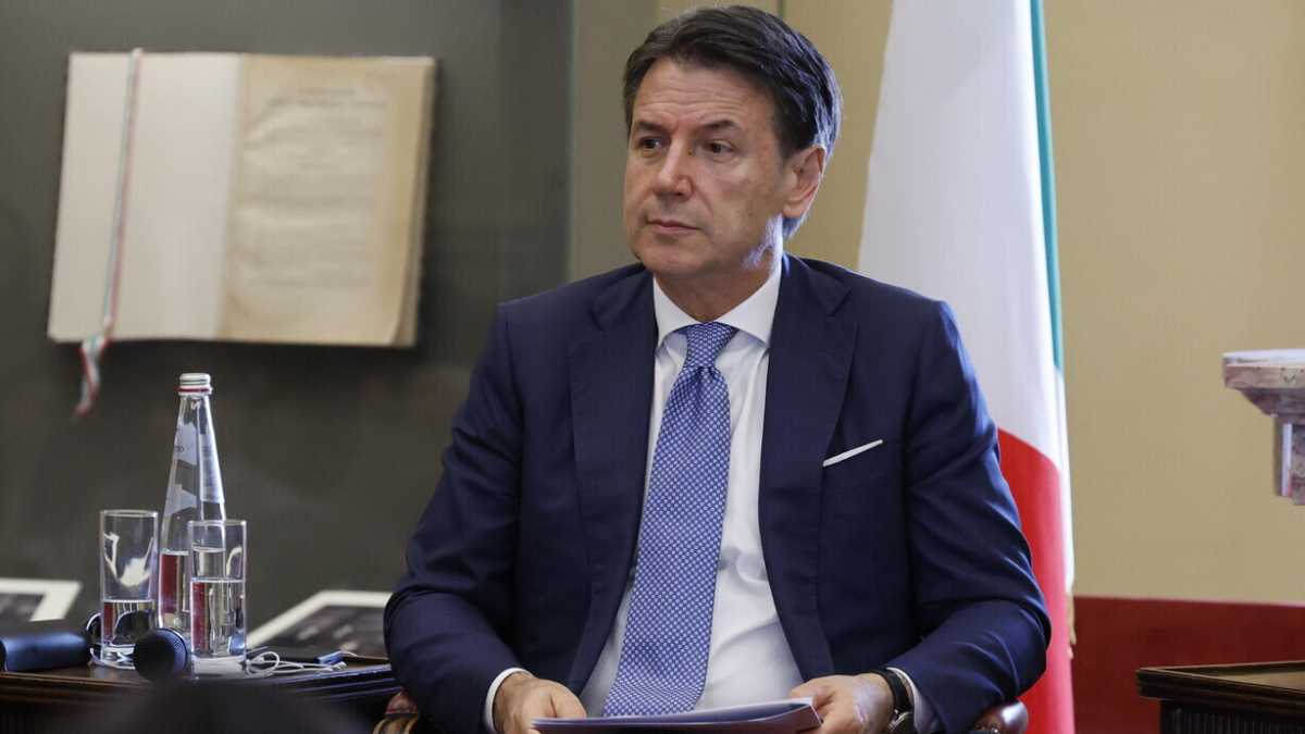 Immagine di Il Conte (elettorale) pensa a correre da solo. Licheri: “Non ci interessa cambiare il Rosatellum”