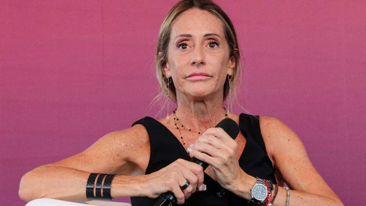 Immagine di Arianna Meloni contro La Russa e Santanché: la Lombardia è il fiammifero