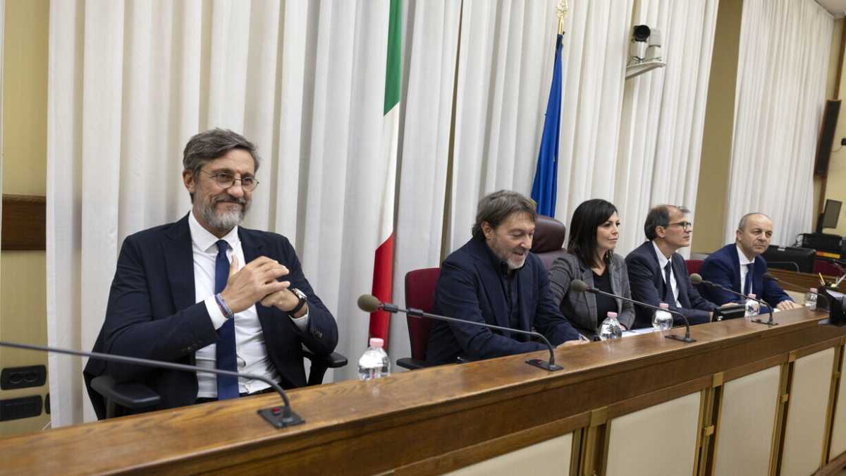 Immagine di Ranucci in commissione di Vigilanza Rai: "Audio di Sangiuliano di interesse pubblico". Secretata la risposta su Fazzolari