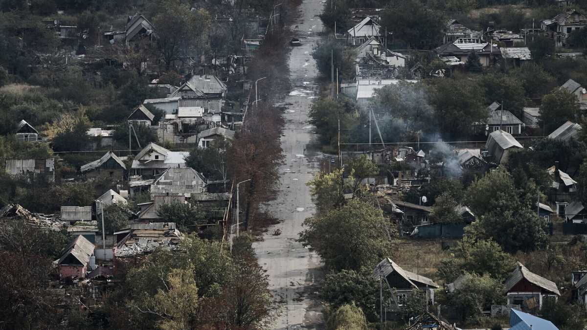 Immagine di La bandiera ucraina a Pokrovsk e la propaganda di Mosca