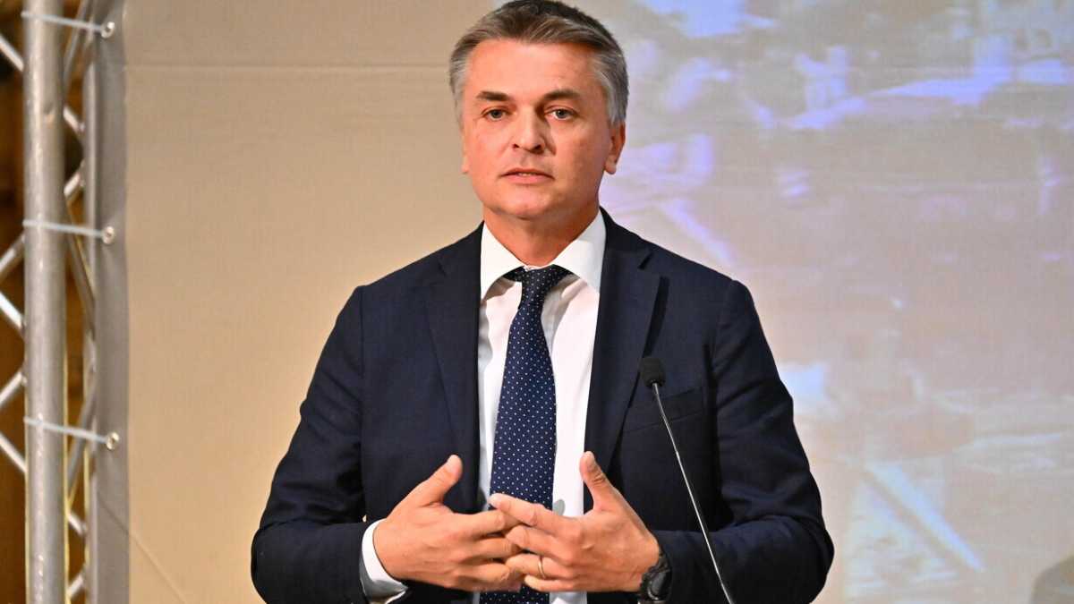 Immagine di Parla Rixi, vice di Salvini: “Più Ponti, meno Conti. I magistrati non possono fermare le opere. La Corte? Valuti alla fine”