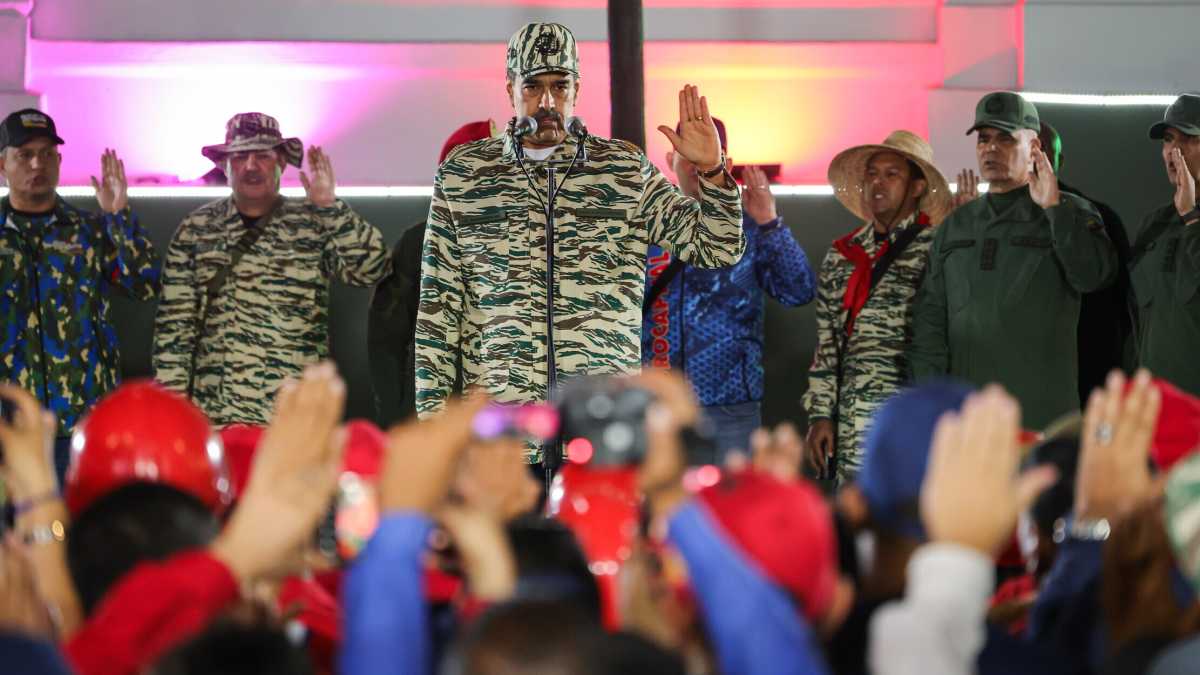Immagine di Maduro prepara il regime alla “resistenza” con un’app da stato di sorveglianza