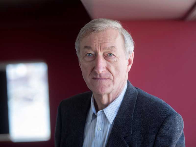 Lo scrittore britannico Julian Barnes (foto Epa, via Ansa)<br />
