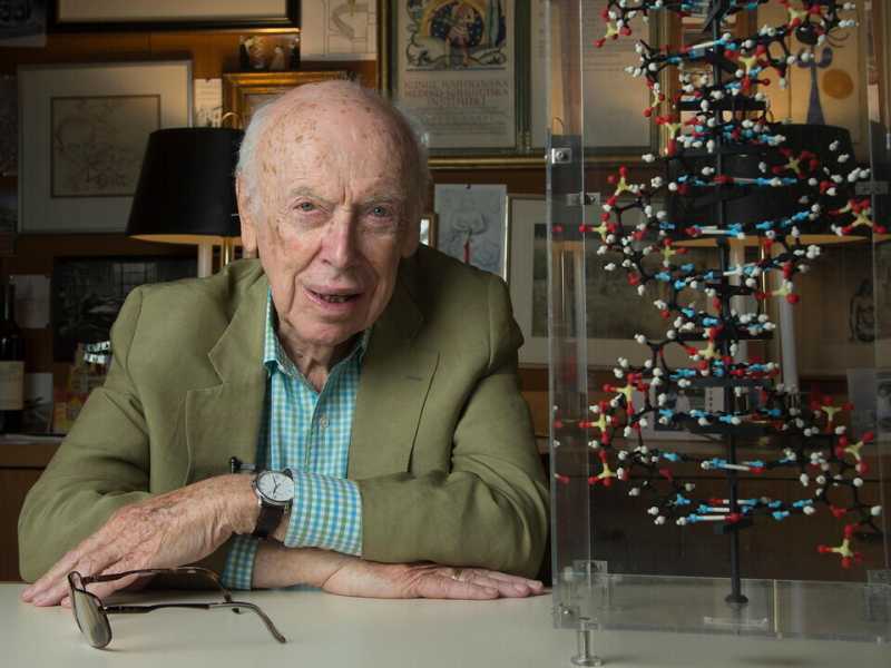 James Watson, il genio scomodo che incrina l’immagine “sacra” della scienza