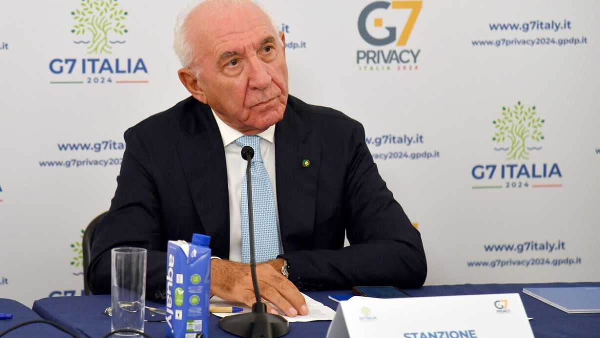 Immagine di "Il collegio del Garante per la Privacy non si dimette", dice il presidente Stanzione