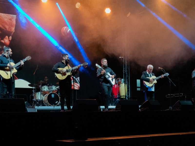 Pablo Reyes e la lezione gitana dei Gipsy Kings, dove la musica resta umana anche nell’èra dell’Ai